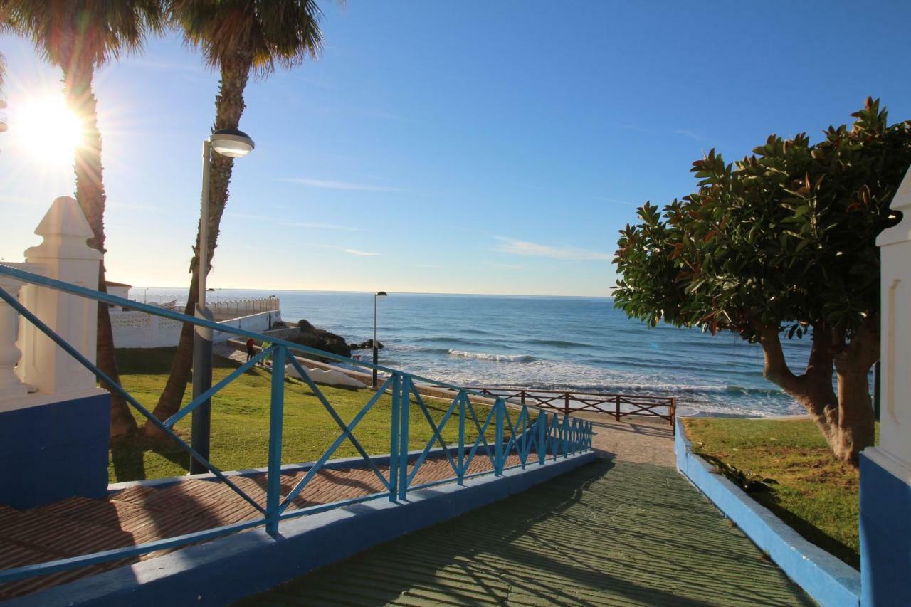 Beach Apartment El Faro Торокс Екстериор снимка