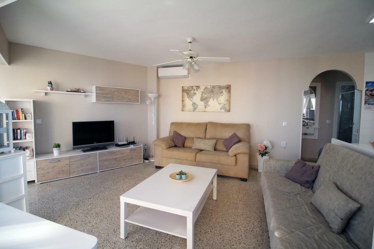 Beach Apartment El Faro Торокс Екстериор снимка