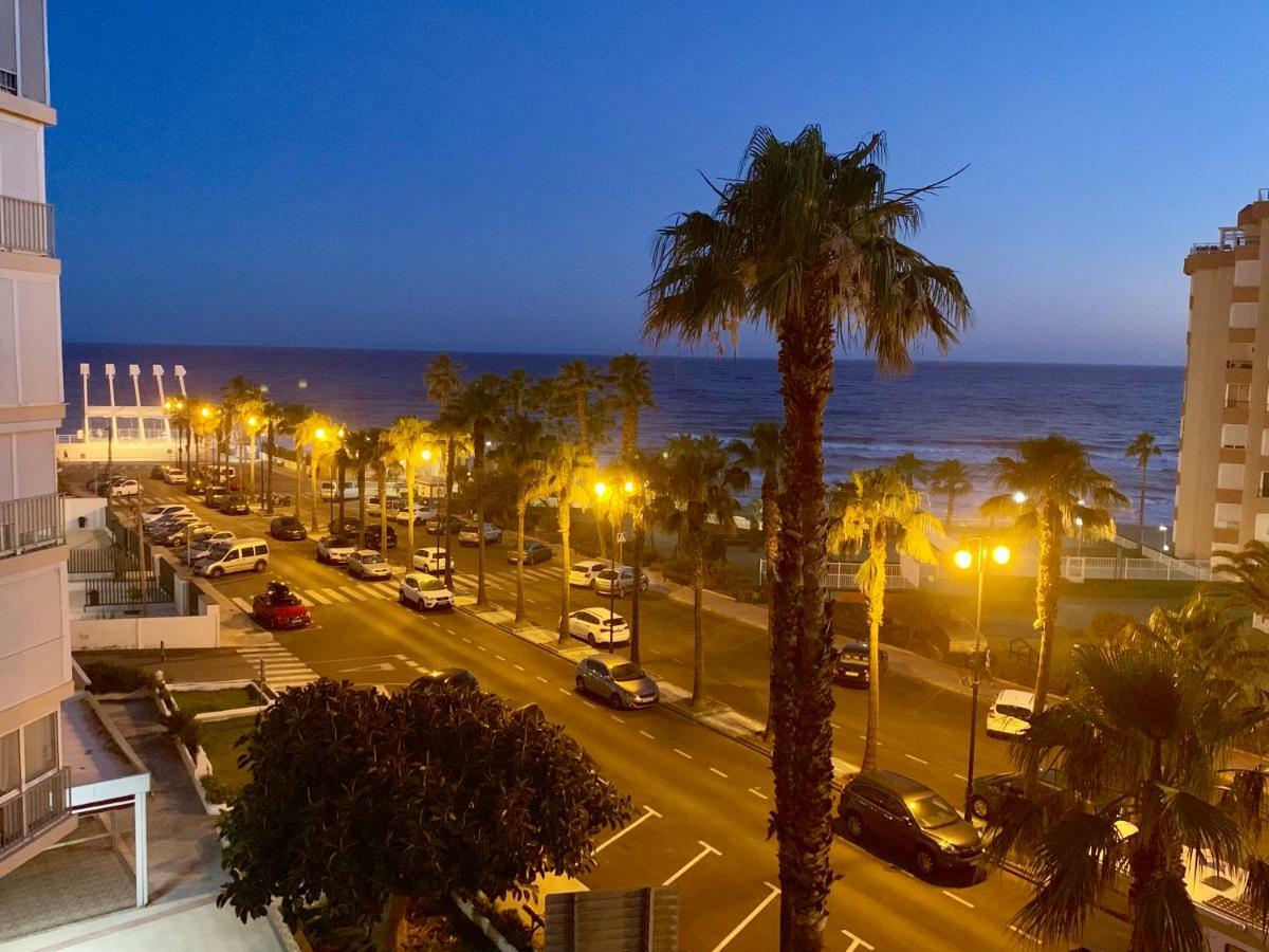 Beach Apartment El Faro Торокс Екстериор снимка